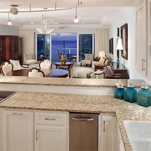 Caribbean Club Boutique Hotel, Grand Cayman 5* Dog City