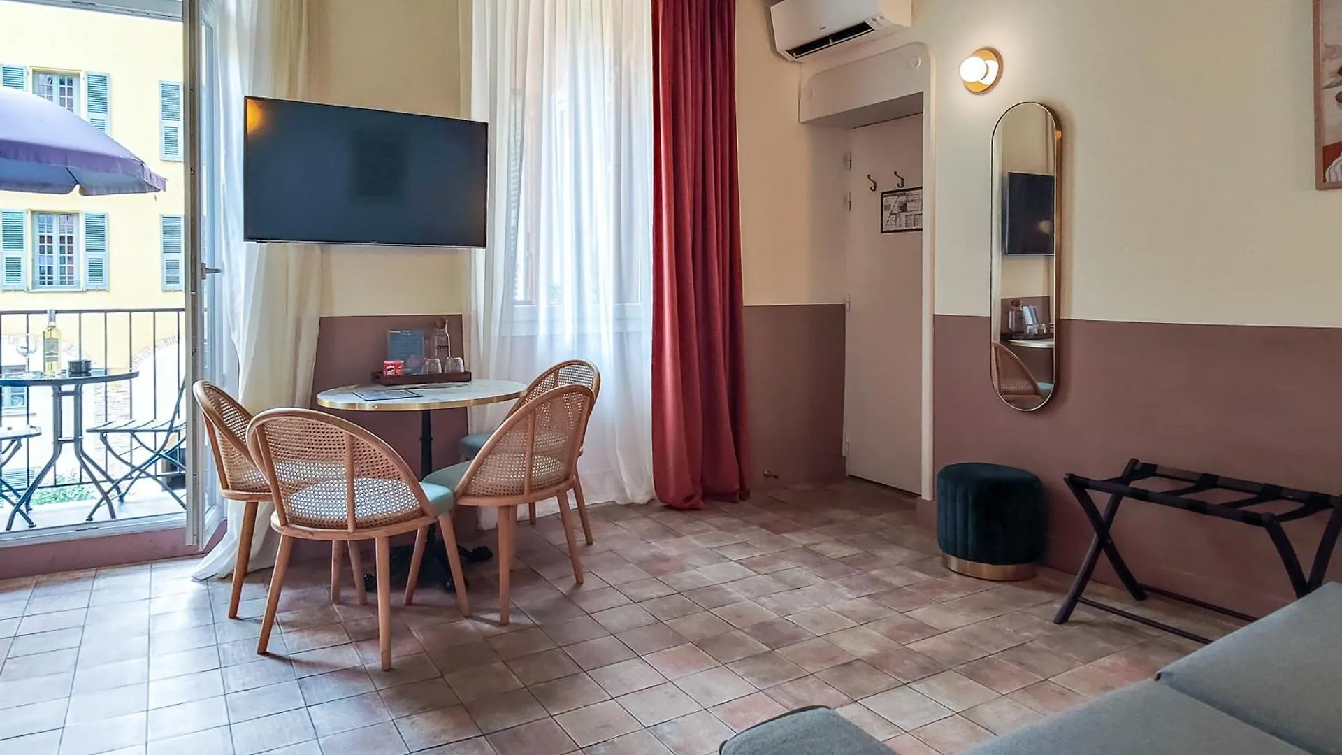 *** Hotel Aparthotel Ammi Vieux Nice France